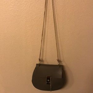 Cross body chain handbag